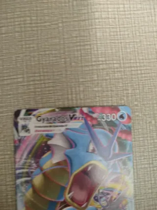 Cartas Pokémon Espeon V y Gyarados VMAX