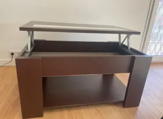 Mesa de centro elevable de madera y cristal