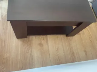 Mesa de centro elevable de madera y cristal