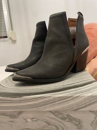 Botines Jeffrey Campbell Negro y plata