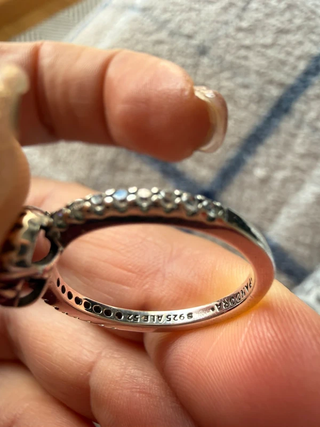 Anillo Pandora Corazón Rojo