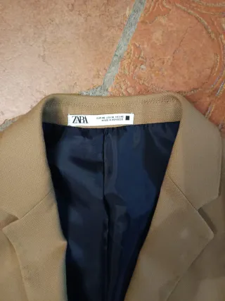 Traje de hombre beige