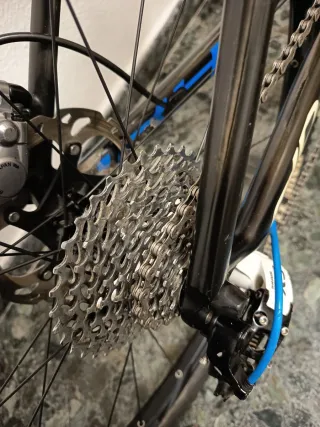 Bicicleta Mondraker Carbono Montaña