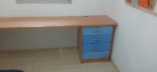 Escritorio para estudio, oficina o habitación