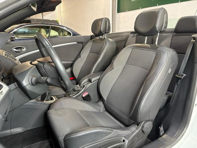 Renault Megane CABRIO 70000KM!! UNICO PROPIETARIO.