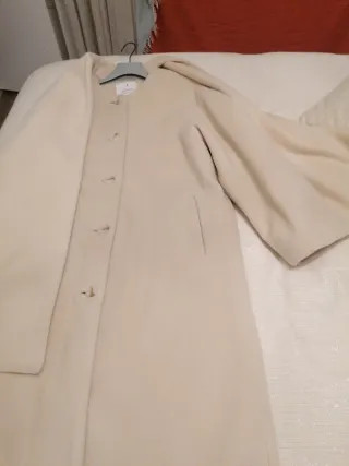 Abrigo de lana beige mujer