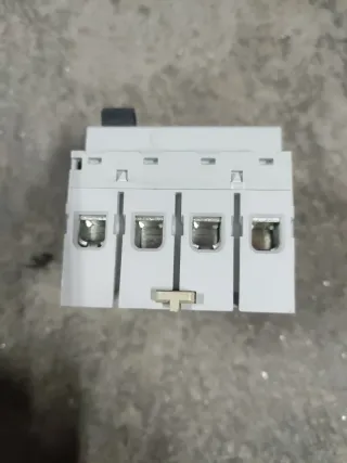 Merlin Gerin multi9 ID Interruptor Diferencial