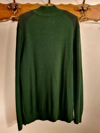 Jersey verde con cremallera