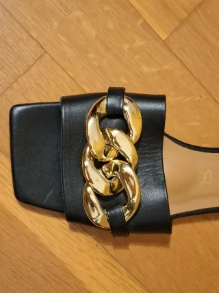 Sandalias planas de piel VIENTY Negro Dorado