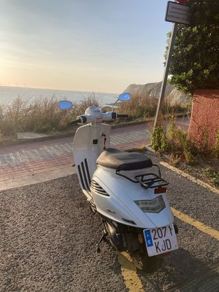 Darlim Besbi 125cc 2018 Etiqueta C