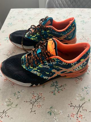 Zapatillas ASICS Running Negro Naranja
