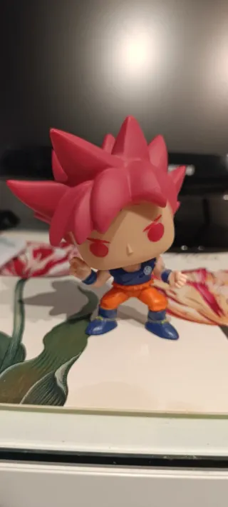 Funko Pop Goku Super Saiyan God