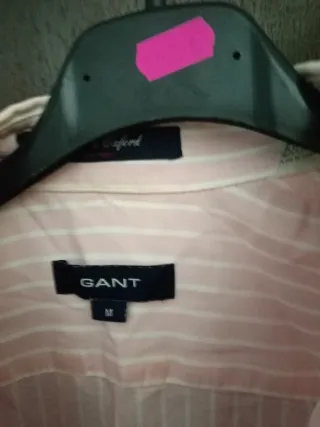 Camisa Gant Rosa Listrada Tamanho M