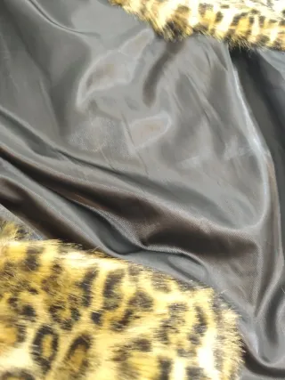 Chaquetón pelo animal print Como nuevo