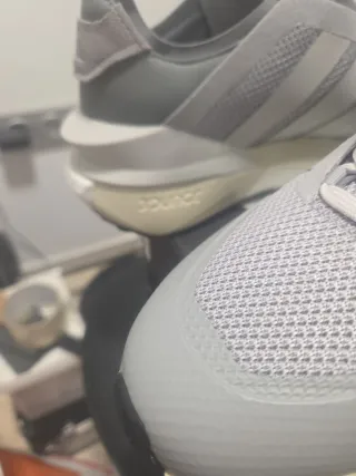 Zapatillas Adidas grises y verdes