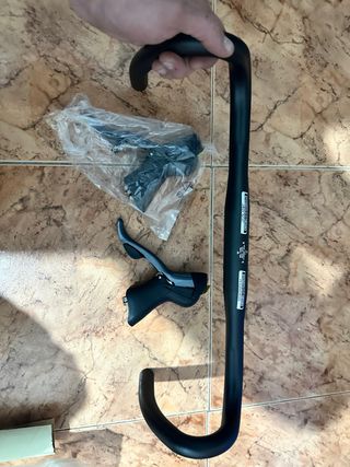 Manillar y manetas bicicleta