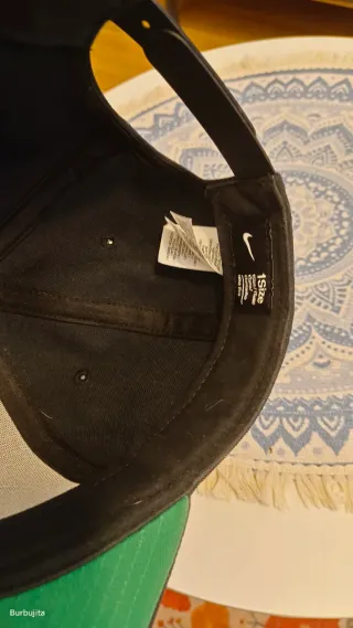 Gorra Nike Negra y Verde