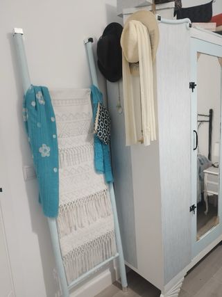 Conjunto mesita y escalera restaurado