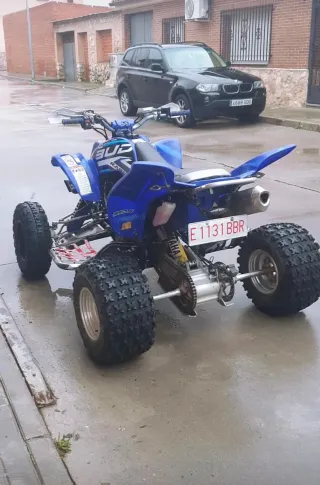 Yamaha Raptor 660