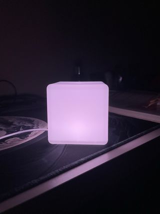 Lámpara LED Cubo Rojo