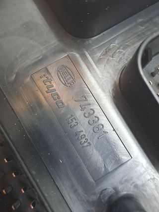 CAJA RELES / FUSIBLES OPEL ASTRA GTC (2)