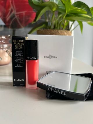 Chanel Rouge Allure Velvet y Espejo