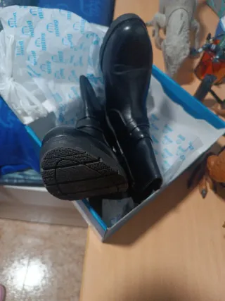 Botines negros cómodos con cremallera Talla 39