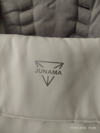 Carro de bebé rosa y blanco