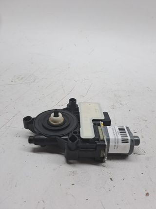 MOTOR ELEVALUNAS TRASERO DERECHO VOLKSWAGEN GOLF VII LIM. (5