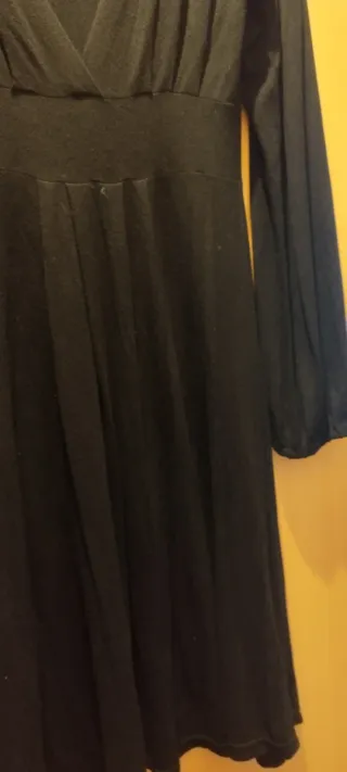 Vestido negro manga larga