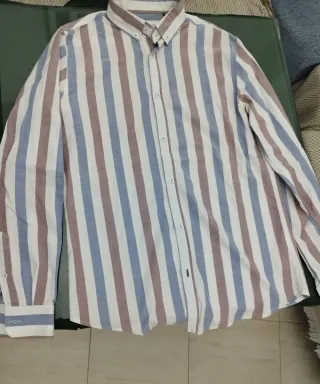Camisa de hombre con rayas