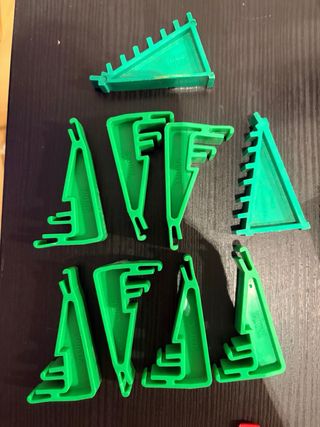 Curvas, vallas, elevadores y puente scalextric