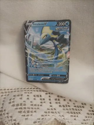 Carta Pokémon Corviknight VMAX Gigantamax