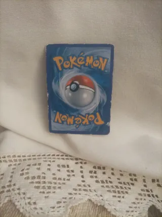 Carta Pokémon Corviknight VMAX Gigantamax