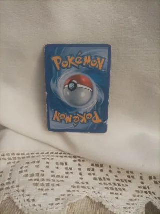 Carta Pokémon Corviknight VMAX Gigantamax