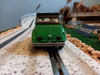 Coche slot Citroën 2CV 1974