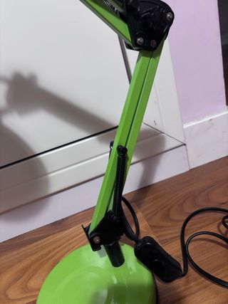 Lámpara flexo escritorio verde pistacho