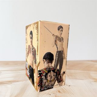 Action Figure Personaggio Yakuza con Box