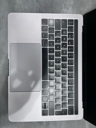 MacBook Pro A1706 para piezas o reparación