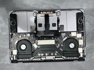 MacBook Pro A1706 para piezas o reparación