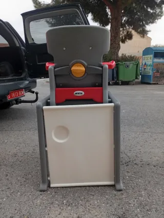 Trona Jane Roja y Gris