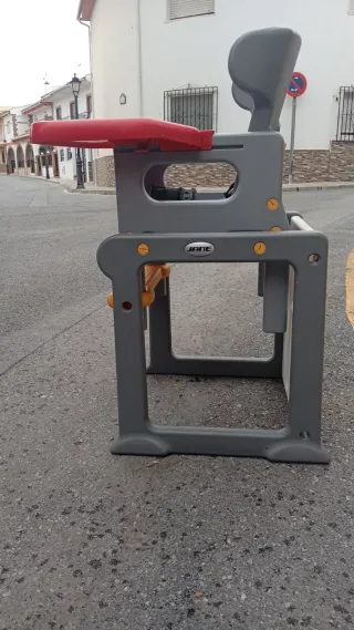 Trona Jane Roja y Gris