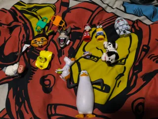 Lote di varie bambole