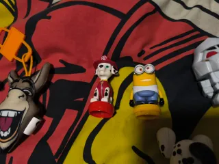 Lote di varie bambole