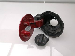 TAPA EXTERIOR COMBUSTIBLE KIA NIRO (6)