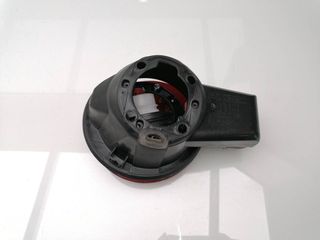 TAPA EXTERIOR COMBUSTIBLE KIA NIRO (6)