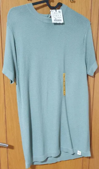 Camiseta Pull&Bear verde punto