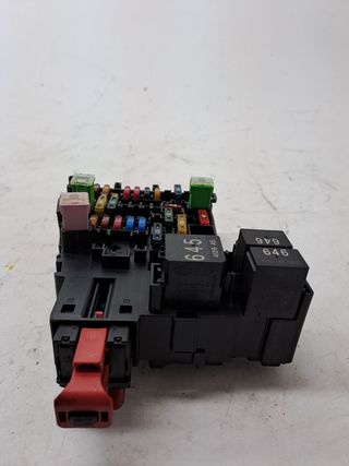 CAJA RELES / FUSIBLES AUDI A3 (8V) (3)