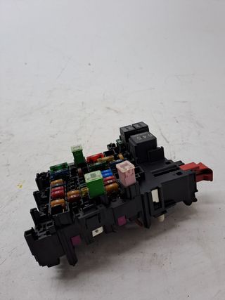 CAJA RELES / FUSIBLES AUDI A3 (8V) (3)