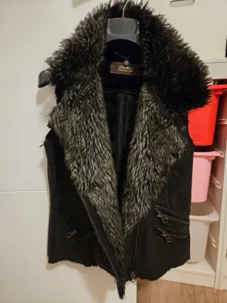 Chaleco Bershka Piel Sintética con Pelo